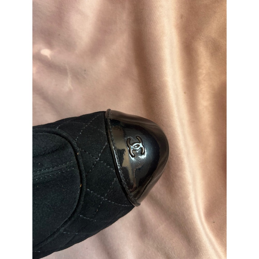 Chanel Black Quilted Suede Patent Cap Toe CC Logo Ankle Boots Size 38 - Picture 9 of 10